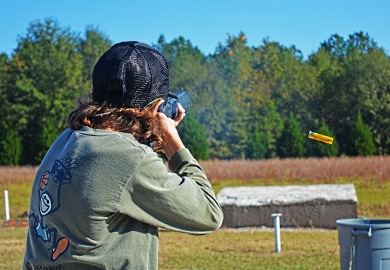El Campo de tiro Wateree ofrece una variedad de posibilidades de practica de tiro al disco y a platillos de arcilla.