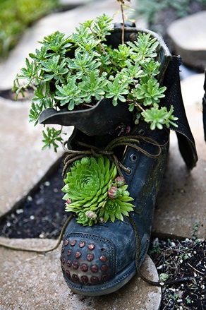 Boot turned planter