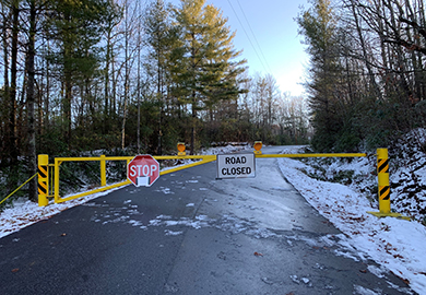 Image of a Road Closed sign