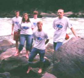 2004 SC Team beside the New River